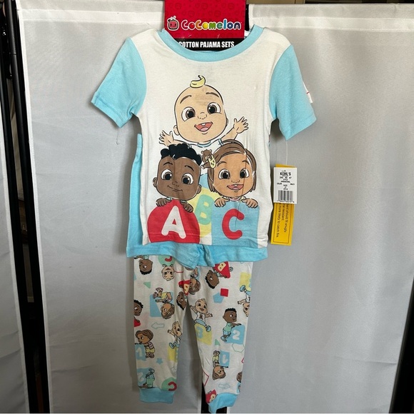 Blue and White Pajamas with Soft Fabric - Picture 1 of 3